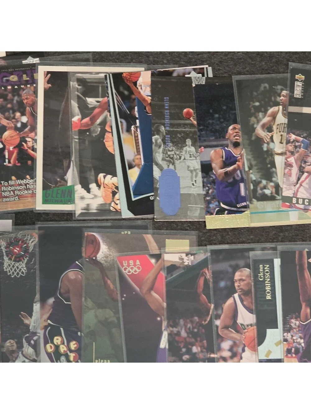 Glenn Robinson Lot (51 Cards) With Rookies, Base, Inserts, 90s